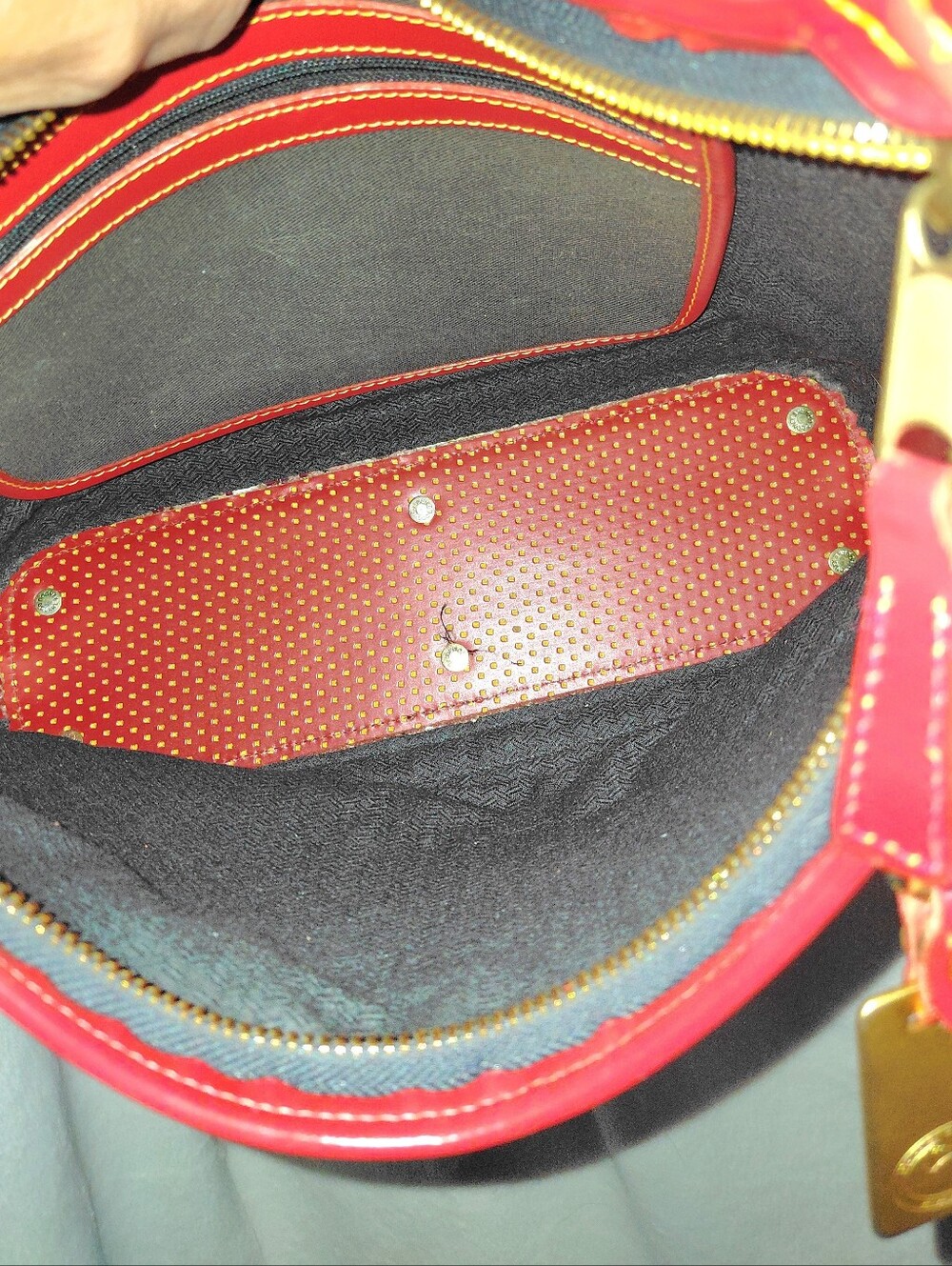 Dooney & Bourke Red/Gold Vintage Cabrio Perforated Shoulder Bag  Like New - Picture 3 of 8